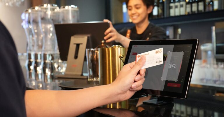 découvrez comment améliorer l'expérience client pour fidéliser votre clientèle et optimiser vos performances commerciales. explorez des stratégies innovantes et des outils efficaces pour transformer chaque interaction en une opportunité précieuse.