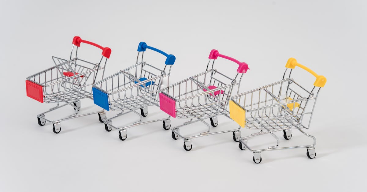 découvrez les secrets du comportement d'achat des consommateurs : quelles sont les influences qui modèlent leurs décisions d'achat, comment analyser leurs préférences, et quelles stratégies adopter pour mieux répondre à leurs attentes sur le marché. plongez dans l'univers fascinant de la consommation et améliorez votre approche marketing grâce à des insights précieux.